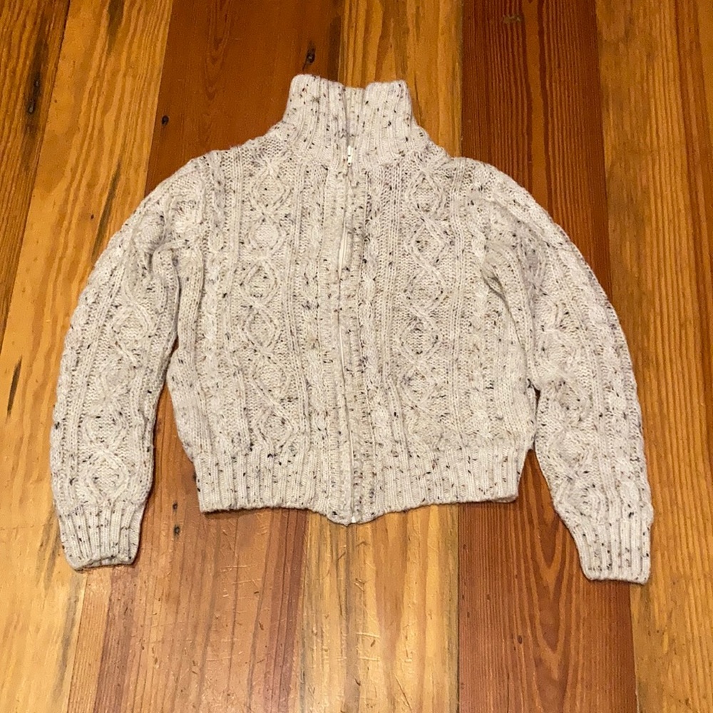 Donagain knit cream zip up sweater Sz M would for more of a small